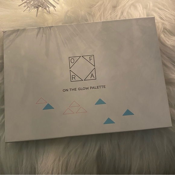 New Ofra Cosmetics Pro Palette On The Glow - Picture 6 of 8